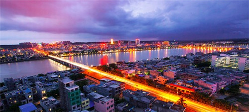 疊彩伏波景區旅游怎么樣，桂林疊彩伏波景區門票